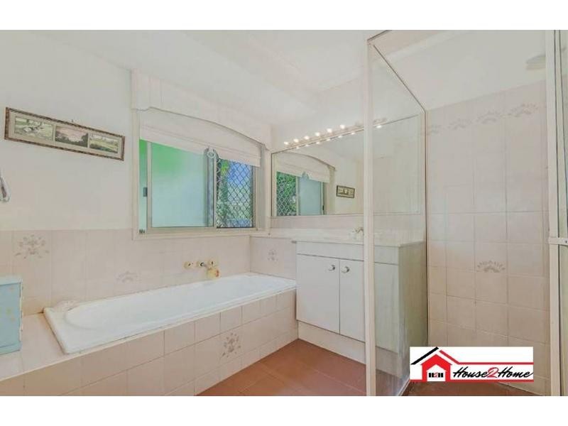 8 Caswell Court, Ormeau QLD 4208