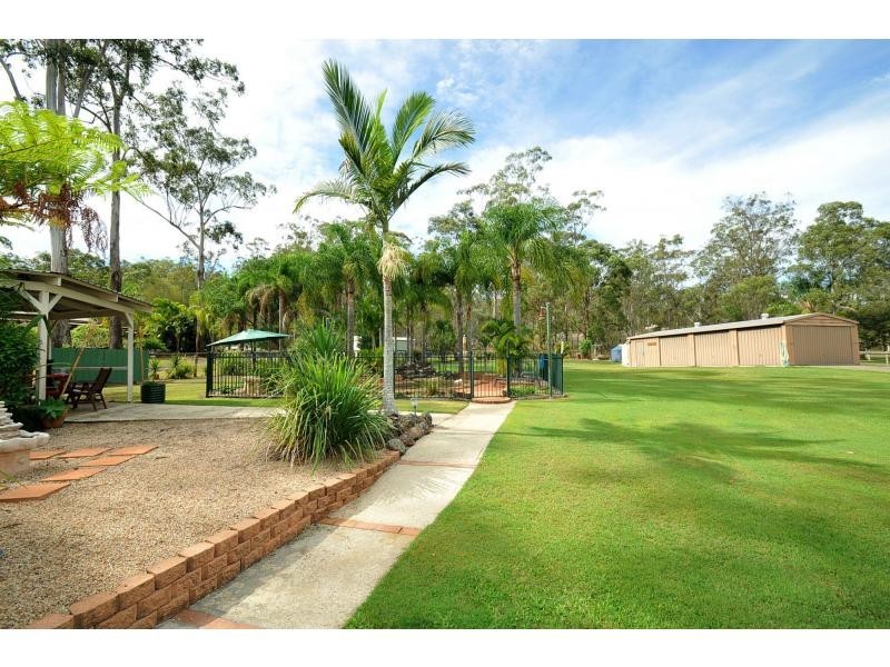 31 Sears Road, Yatala QLD 4207