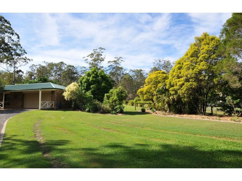 31 Sears Road, Yatala QLD 4207