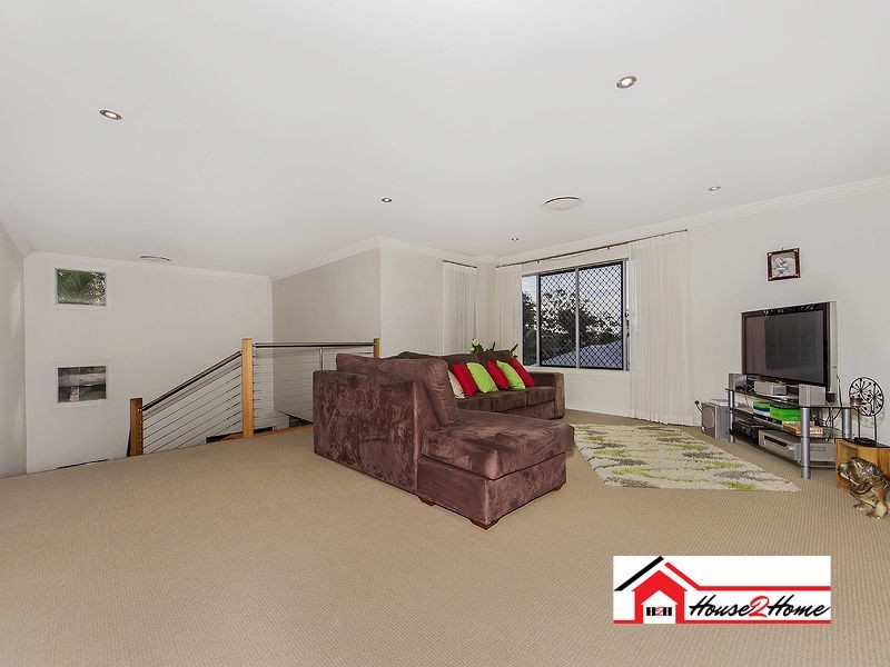 11 Peachester Close, Ormeau QLD 4208