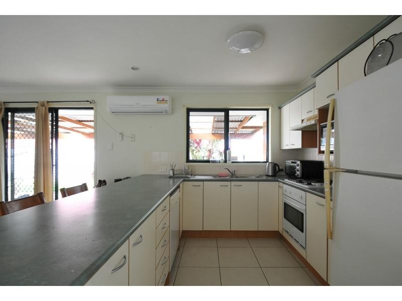 28 Hartwig Crescent, Mount Warren Park QLD 4207