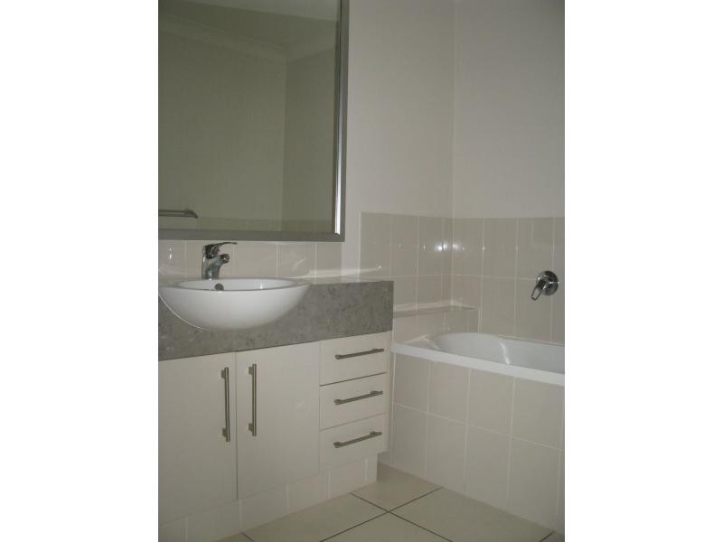 2A Murray Street, Upper Coomera QLD 4209