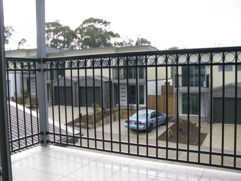 28/177 Central Street, Labrador QLD 4215