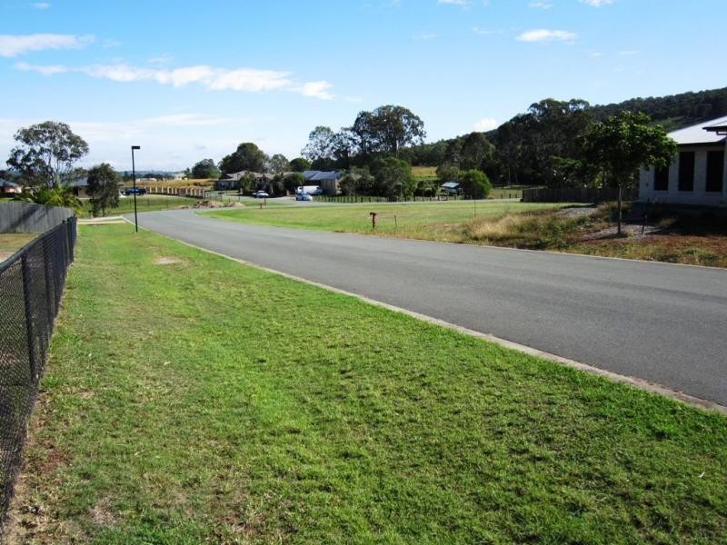 4 Ironbark Court, Yatala QLD 4207