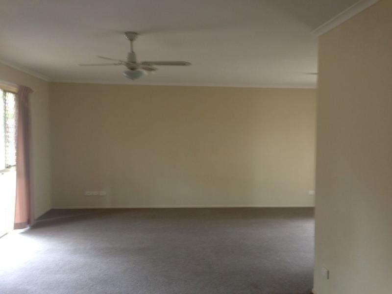 3 Sandra Ann Drive, Edens Landing QLD 4207