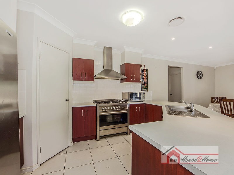16 Jondaryan Street, Ormeau QLD 4208