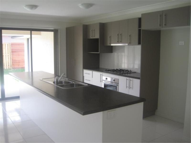 38 Stoney Creek Circuit, Ormeau QLD 4208