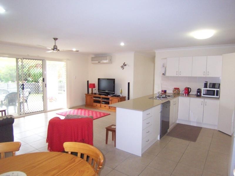 1/8 Jasmine Circuit, Ormeau QLD 4208