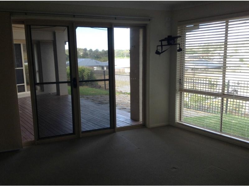 84 Ormeau Ridge Road, Ormeau Hills QLD 4208