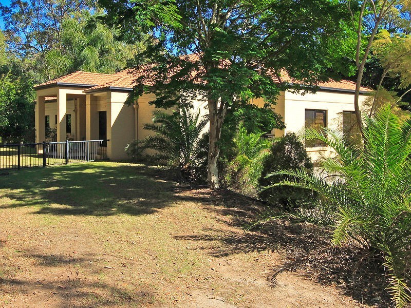26 Helen-Louise Court, Buccan QLD 4207