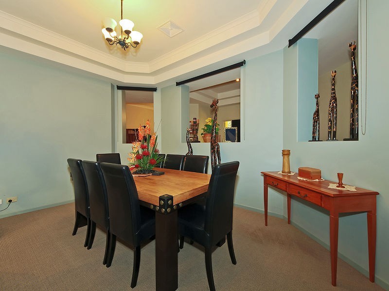 26 Helen-Louise Court, Buccan QLD 4207