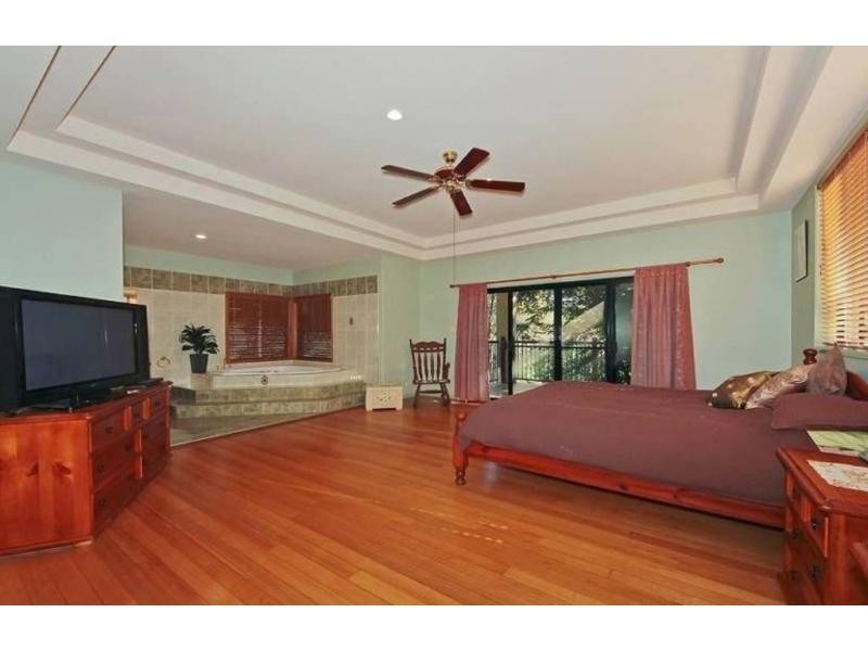 26 Helen-Louise Court, Buccan QLD 4207