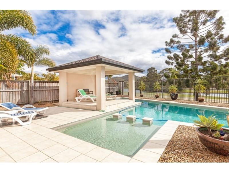 Windaroo QLD 4207
