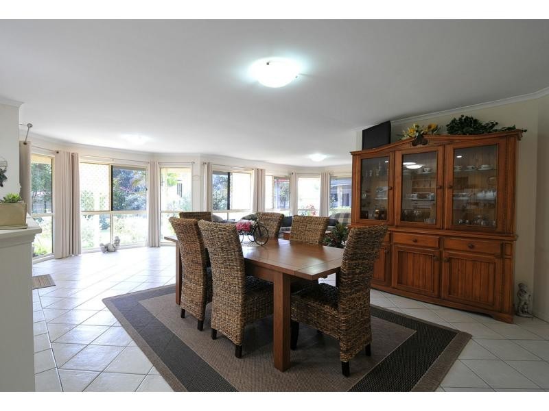 2 Shaw Court, Norfolk Village, Ormeau QLD 4208