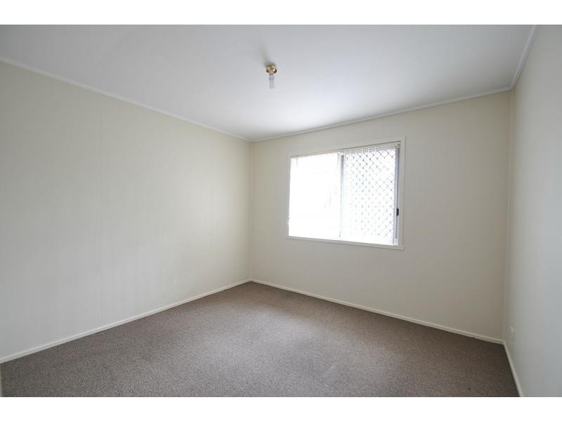 4 Hughes Street, Eagleby QLD 4207