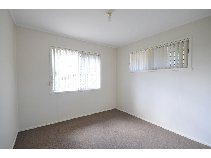 4 Hughes Street, Eagleby QLD 4207