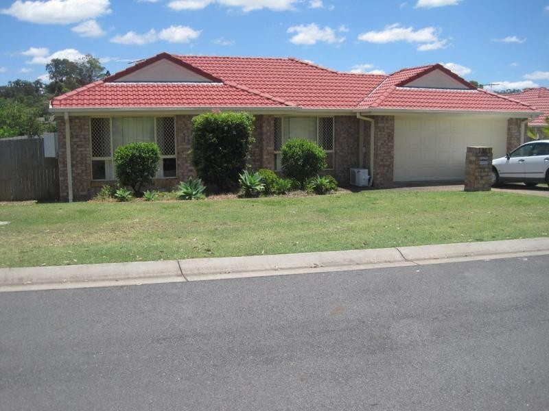 12 Bedivere Drive, Ormeau QLD 4208