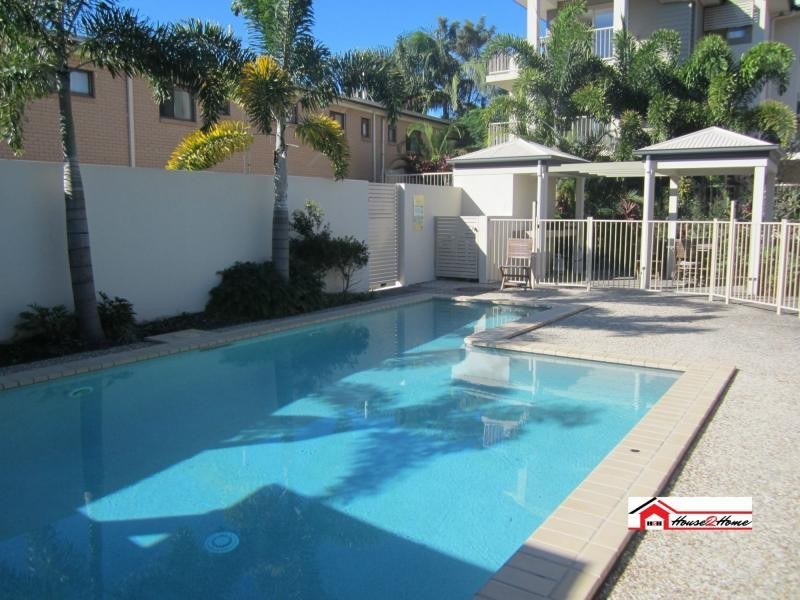 5/13D Wyndham Avenue, Southport QLD 4215