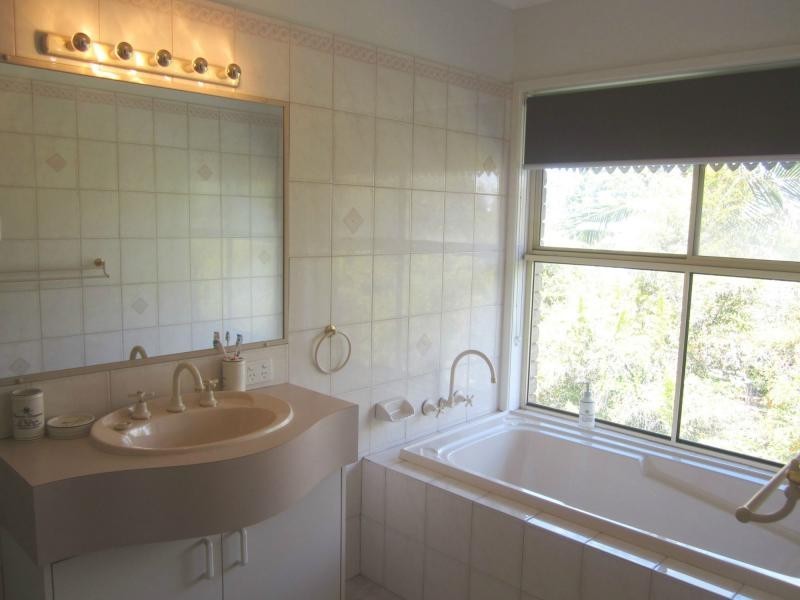 10 Beaton Court, Ormeau QLD 4208