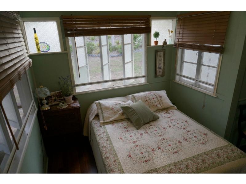 15 Needham Road, Cedar Creek QLD 4207