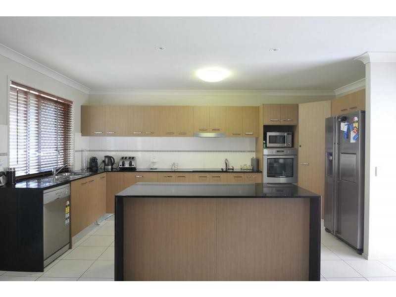 49 Charlton Crescent, Ormeau QLD 4208