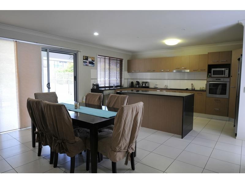 49 Charlton Crescent, Ormeau QLD 4208