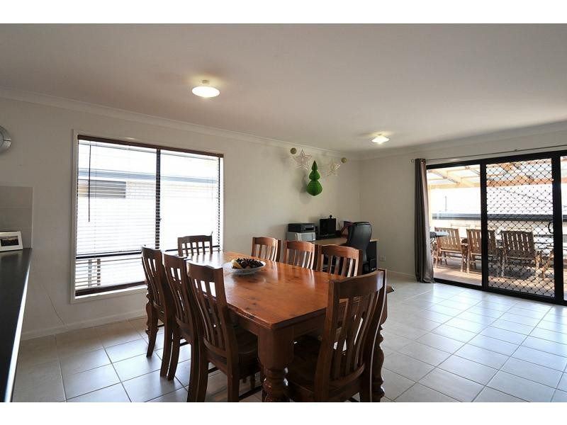 2/2-4 Monza Street, Beaudesert QLD 4285