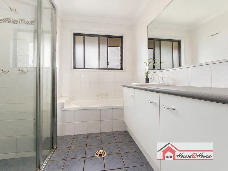 6 Lancelot Crescent, Ormeau QLD 4208