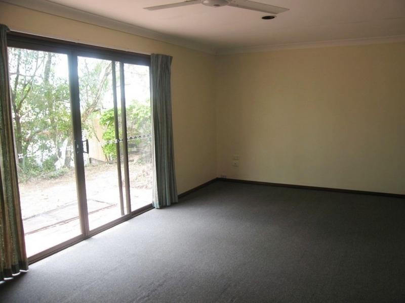 22 Lance Drive, Mount Warren Park QLD 4207