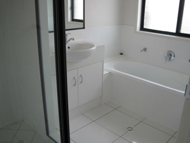 7 Paris Parade, Ormeau QLD 4208