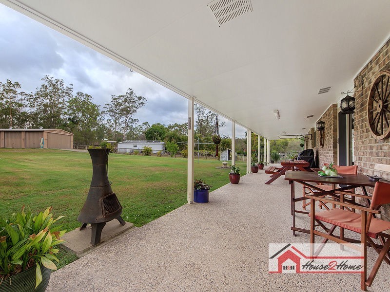 31 Sears Road, Yatala QLD 4207