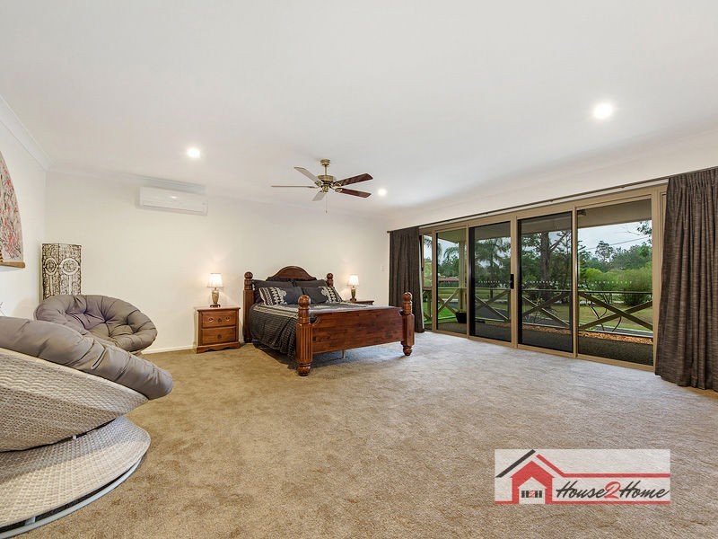 31 Sears Road, Yatala QLD 4207