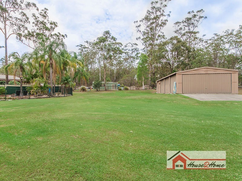 31 Sears Road, Yatala QLD 4207