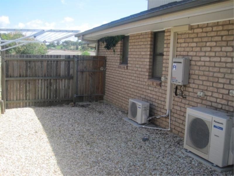 2/28 Cranberrie Crescent, Pimpama QLD 4209