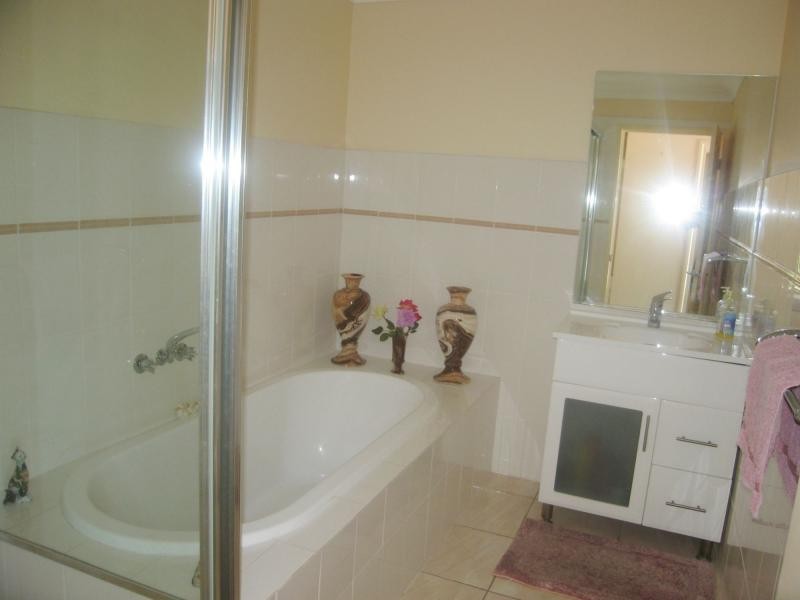 27 Waterclover Drive, Upper Coomera QLD 4209