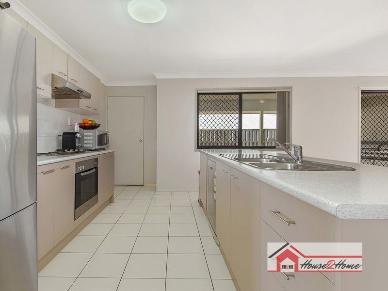 6 Penneshaw Crescent, Ormeau QLD 4208