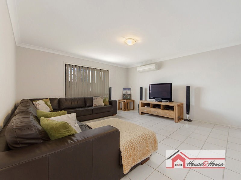 6 Penneshaw Crescent, Ormeau QLD 4208