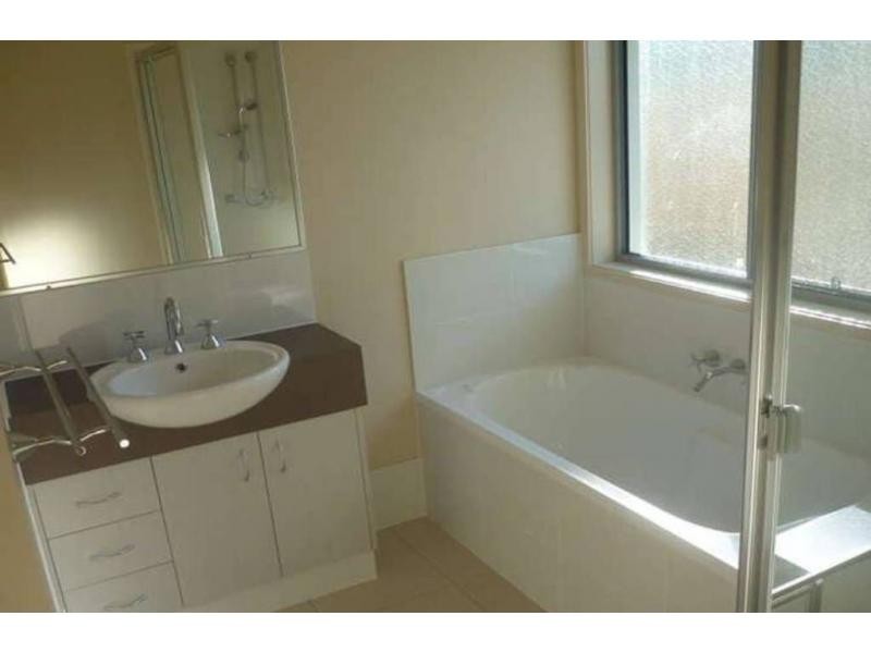 5 Mimosa Street, Jacobs Ridge, Ormeau QLD 4208