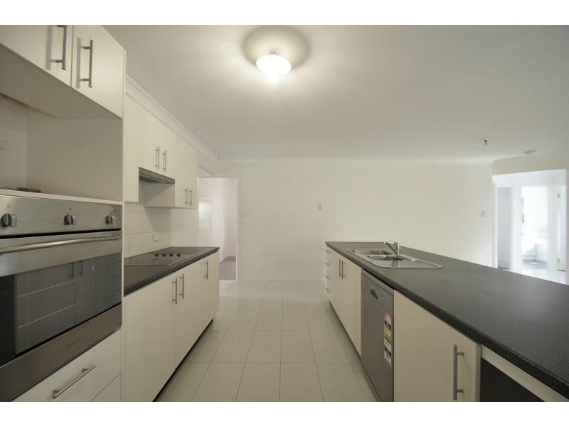 7 Yarwood Crescent, Ormeau Hills QLD 4208