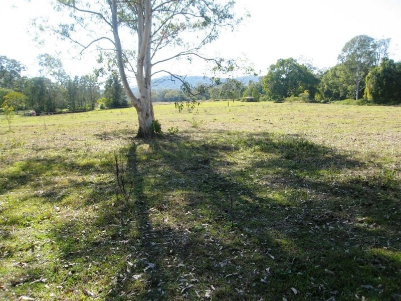 743 Plunkett Road, Cedar Creek QLD 4207