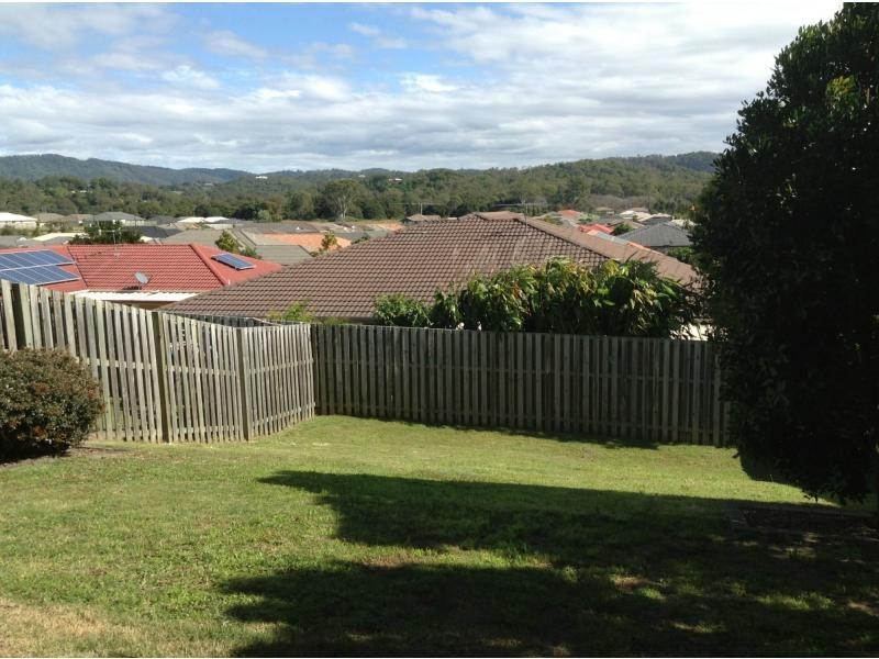 2/25 Cranberrie Crescent, Pimpama QLD 4209