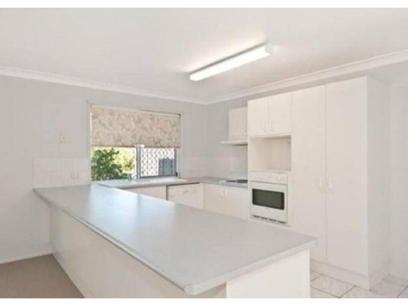 16 Susan Godfrey Drive, Windaroo QLD 4207