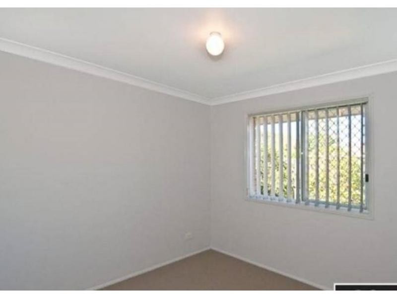 16 Susan Godfrey Drive, Windaroo QLD 4207