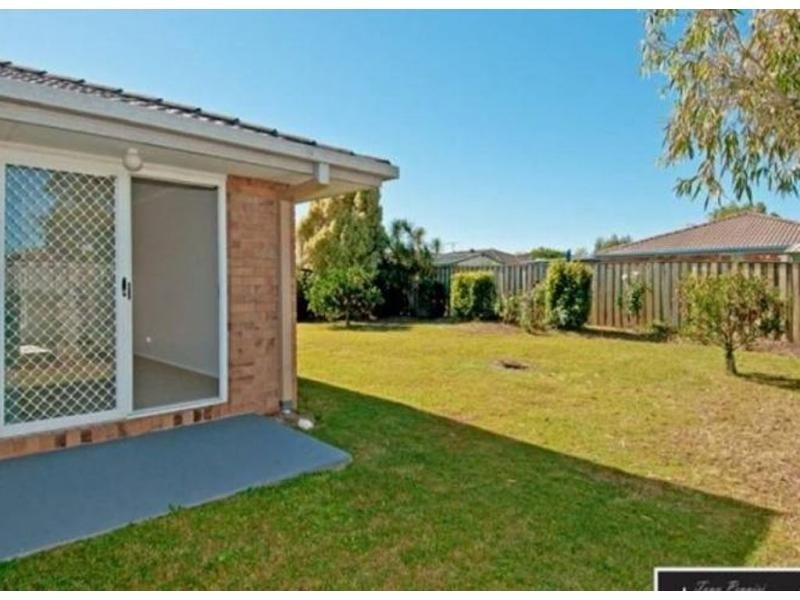 16 Susan Godfrey Drive, Windaroo QLD 4207