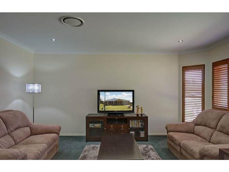 13 Manton Street, Ormeau QLD 4208