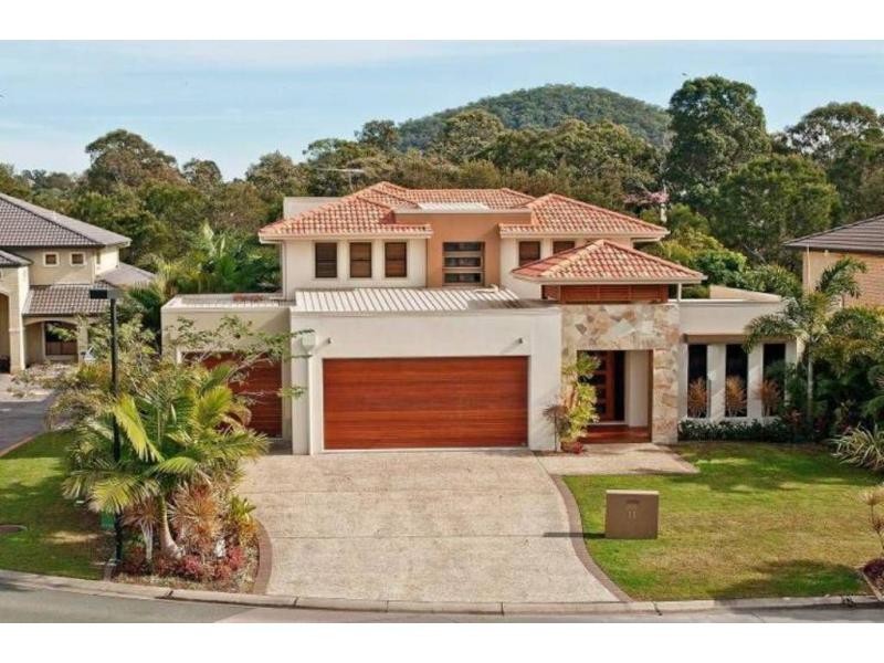 11 The Avenue, Windaroo QLD 4207