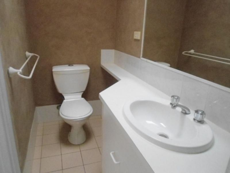 37 Leighton Drive, Edens Landing QLD 4207