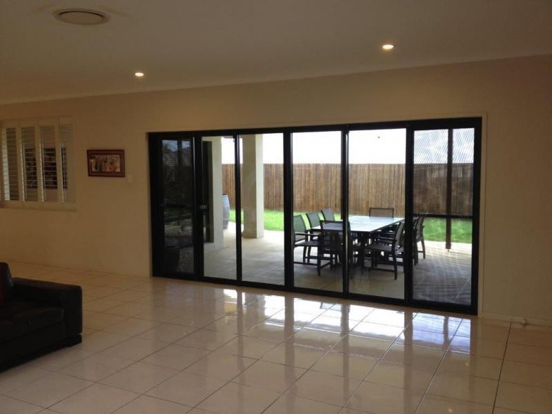21 Rosabrook Crescent, Ormeau QLD 4208
