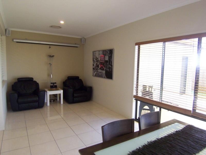 21 Rosabrook Crescent, Ormeau QLD 4208