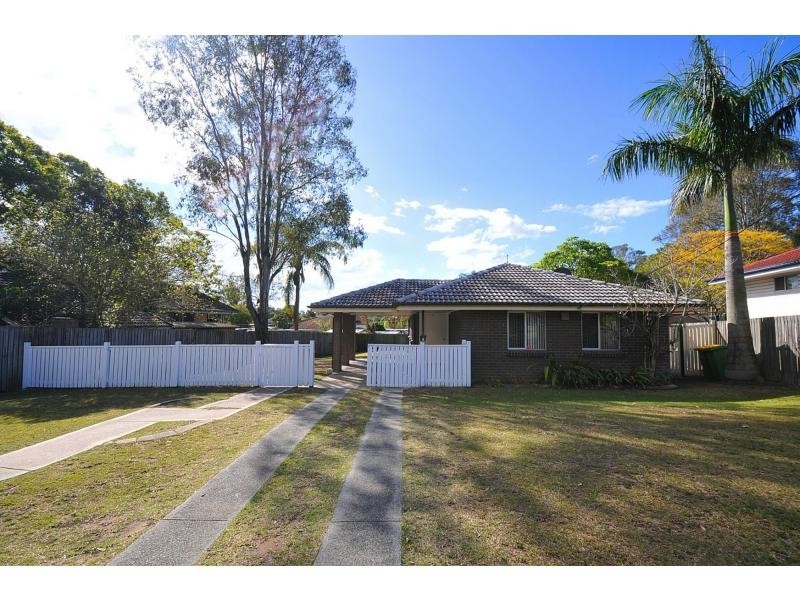 4 Hughes Street, Eagleby QLD 4207